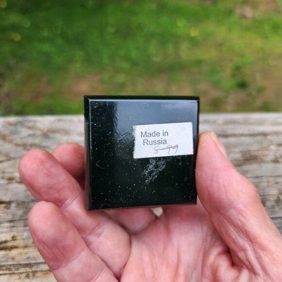 Hand-Painted Russian Lacquer Box Palekh Winter Queen Scene Signed Collectible 2" - Picture 4 of 10